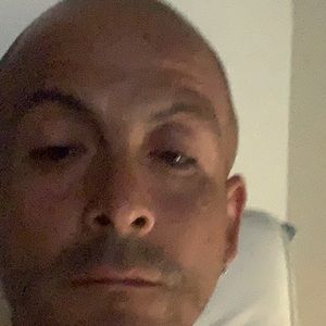 Meet your Posher, Carlos